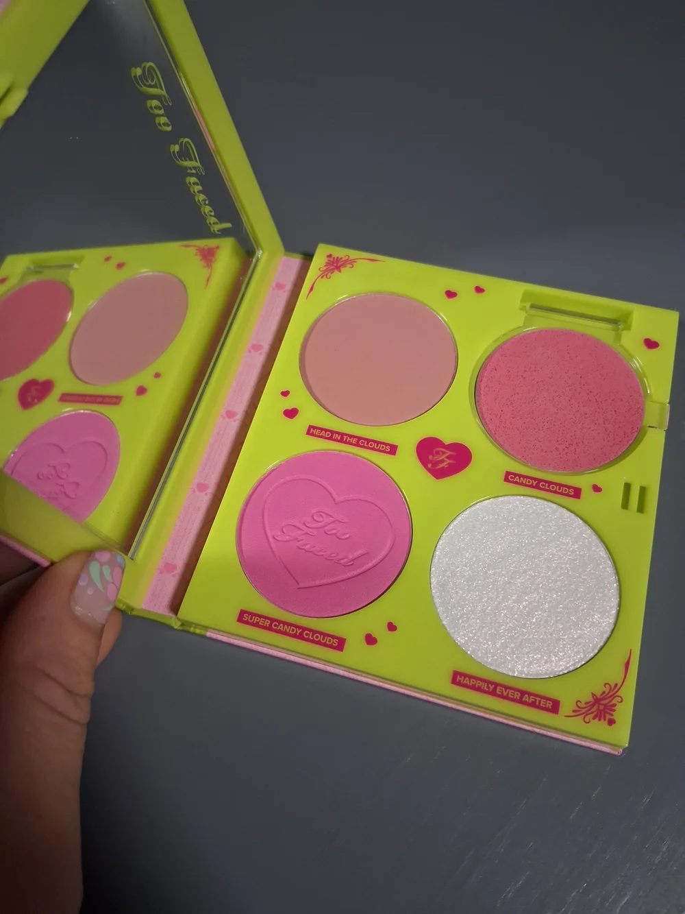 LIMITED EDITION Too Faced Fairytale Crush Blush & Highlight Palette